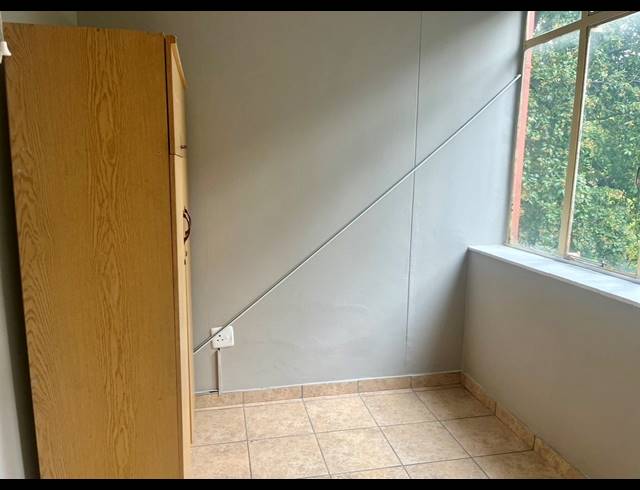 5 BEDROOM APARTMENT FOR SALE IN SUNNYSIDE